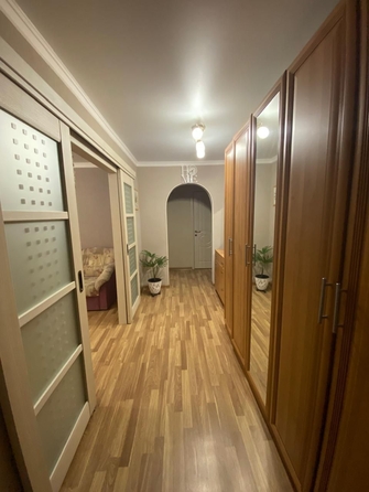 
   Продам 2-комнатную, 55 м², Михайлова ул, 8

. Фото 2.