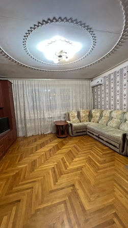 
   Продам 3-комнатную, 71.9 м², Михайлова ул, 3

. Фото 3.