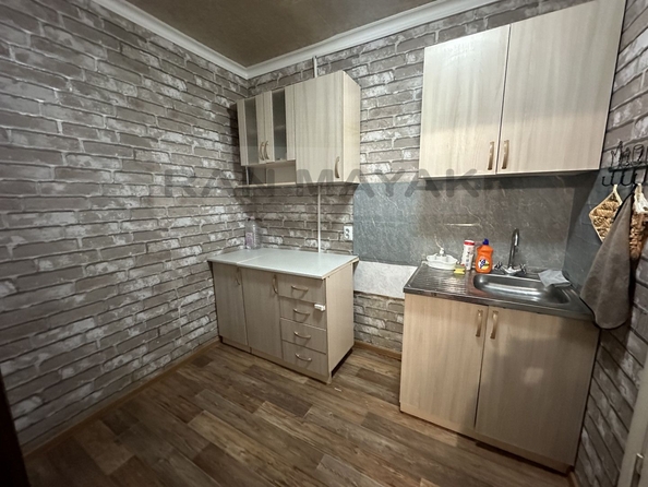 
   Продам 2-комнатную, 38.1 м², Димитрова ул, 18

. Фото 2.