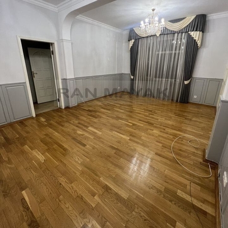 
   Продам 4-комнатную, 126.6 м², Пионерская 2-я ул, 374Е

. Фото 2.