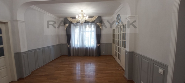 
   Продам 4-комнатную, 126.6 м², Пионерская 2-я ул, 374Е

. Фото 7.