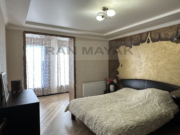 
   Продам 2-комнатную, 61.6 м², 12 Марта пер, 161А

. Фото 1.