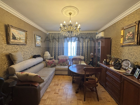 
   Продам 3-комнатную, 63.8 м², Юннатов ул, 4

. Фото 7.