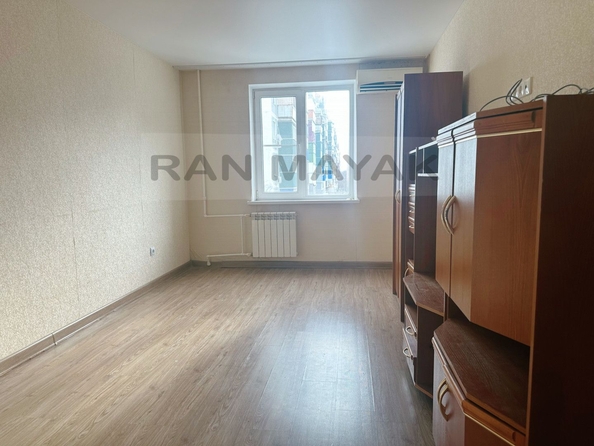 
   Продам 2-комнатную, 47.5 м², Михайлова ул, 15

. Фото 6.