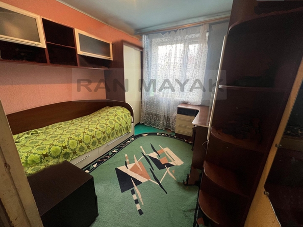 
   Продам 3-комнатную, 69.6 м², Михайлова ул, 15

. Фото 5.