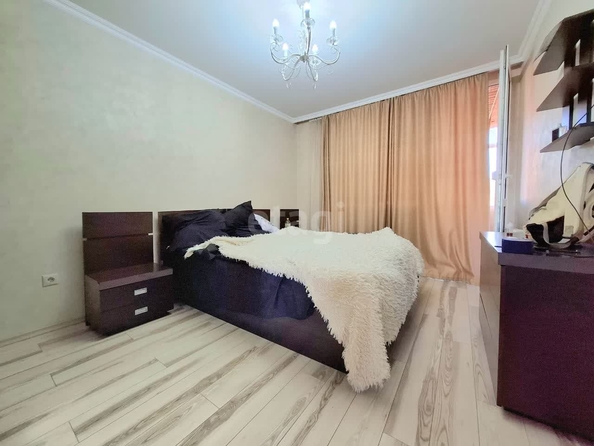 
   Продам 1-комнатную, 49.2 м², Коммунаров ул, 9

. Фото 2.