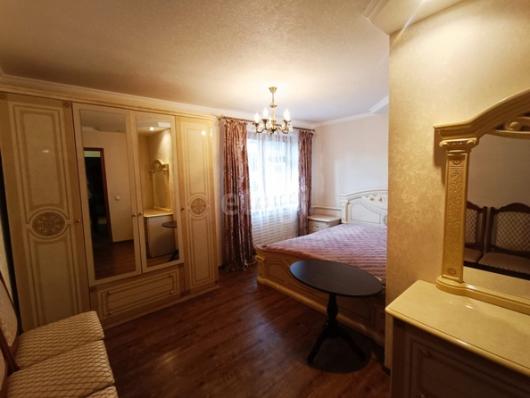 
   Продам 3-комнатную, 74.7 м², Гончарова ул, 101

. Фото 4.