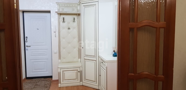 
   Продам 2-комнатную, 59.6 м², Юннатов ул, 2Е

. Фото 1.