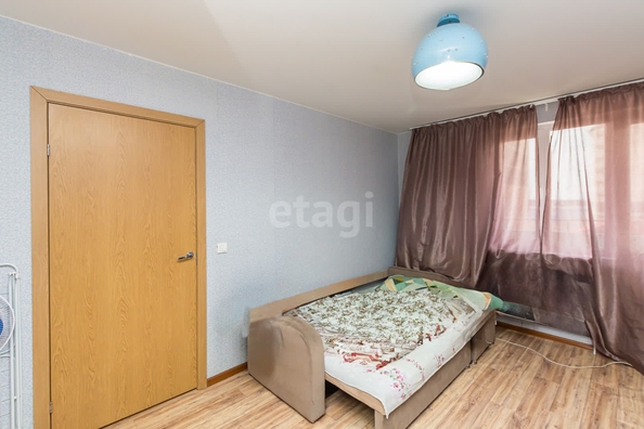 
   Продам 1-комнатную, 35.2 м², Гагарина 1-й пер, 192к3

. Фото 1.