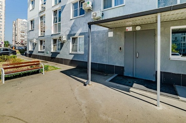 
   Продам 2-комнатную, 56 м², Симиренко ул, 45

. Фото 32.