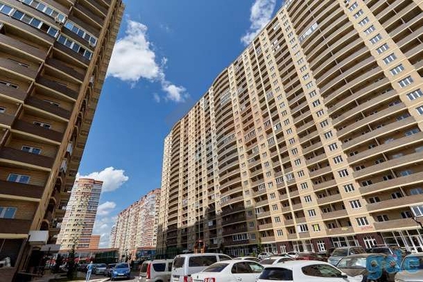 
   Продам 2-комнатную, 46.2 м², Лучший

. Фото 3.