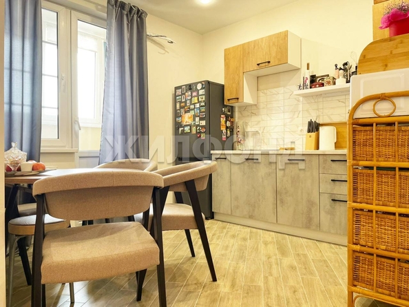
   Продам 1-комнатную, 33.9 м², Западный Обход ул, 39/2кор.1

. Фото 2.