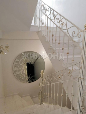 
   Продам дом, 350 м², Сочи

. Фото 13.