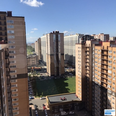 
   Продам 1-комнатную, 44 м², Героя Яцкова И.В. ул, 3

. Фото 3.