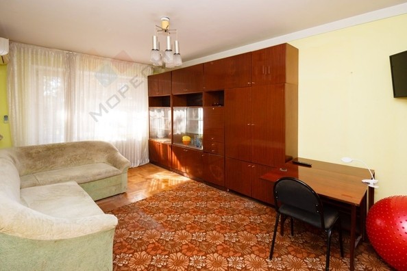 
   Продам 2-комнатную, 44 м², Димитрова ул, 162

. Фото 1.
