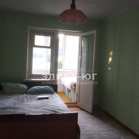 
   Продам 2-комнатную, 42 м², 2-й мкр

. Фото 2.