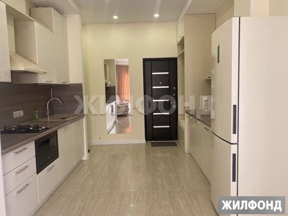 
   Продам 1-комнатную, 43.7 м², Куйбышева ул, 36

. Фото 3.