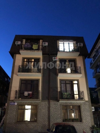 
   Продам 3-комнатную, 42 м², Урожайная ул, 27Г

. Фото 1.