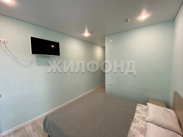 
   Продам 1-комнатную, 19 м², Победы пер, 153

. Фото 6.