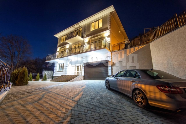 
   Продам дом, 450 м², Сочи

. Фото 6.