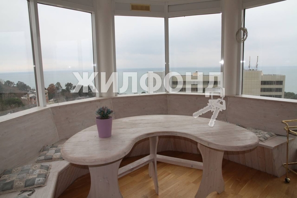 
   Продам 5-комнатную, 650 м², , 94/27

. Фото 34.