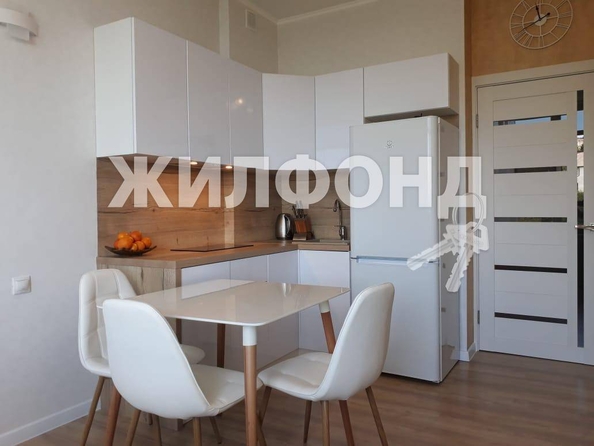 
   Продам 1-комнатную, 33 м², Виноградная ул, 206

. Фото 1.