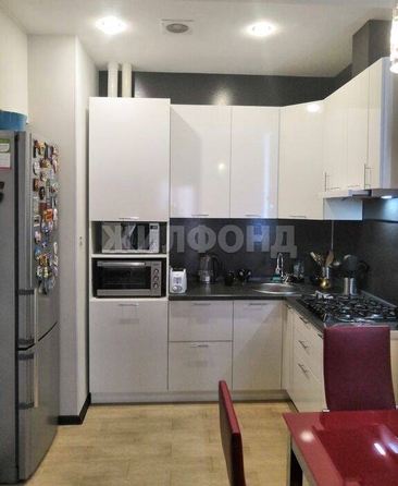 
   Продам 2-комнатную, 50 м², Водораздельная ул, 2

. Фото 11.