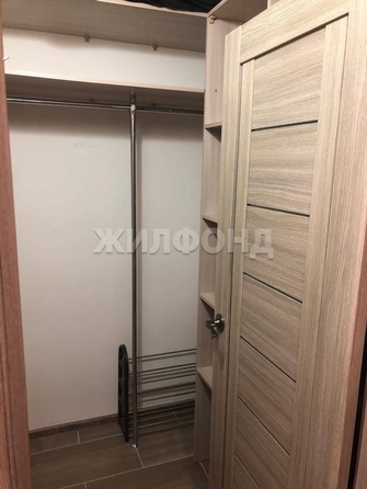 
   Продам 1-комнатную, 31 м², Аллея Челтенхэма ул, 8/8

. Фото 3.
