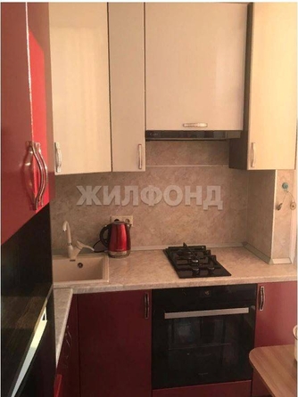 
   Продам 2-комнатную, 32 м², Молодогвардейская ул, 2/57

. Фото 2.