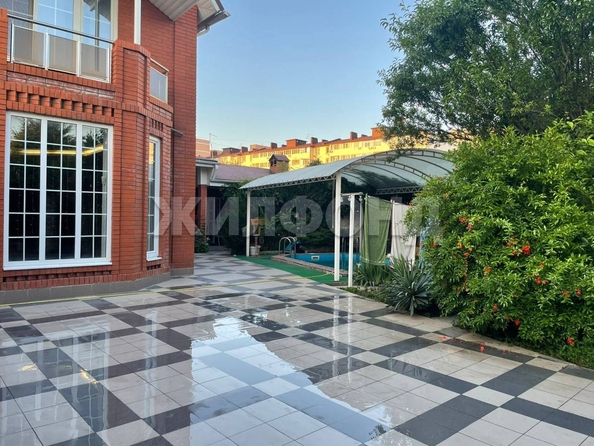 
   Продам дом, 234 м², Краснодар

. Фото 4.
