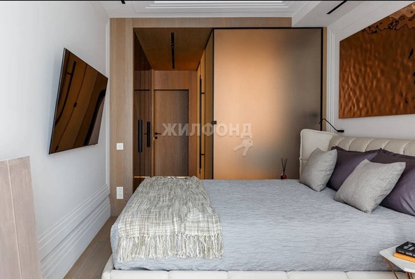 
   Продам 3-комнатную, 102 м², Роз ул, 36 к1

. Фото 20.