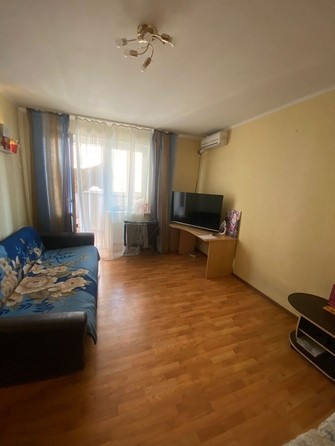 
   Продам 1-комнатную, 48 м², Тюляева ул, 4/1

. Фото 1.