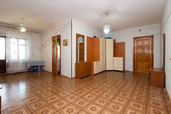 
   Продам 4-комнатную, 170.24 м², Димитрова ул, 144

. Фото 4.