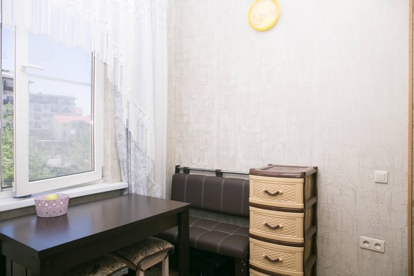 
   Продам 2-комнатную, 40 м², Троицкая ул, 31/11

. Фото 10.