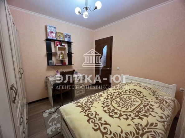 
   Продам 3-комнатную, 65 м², 2-й мкр

. Фото 4.