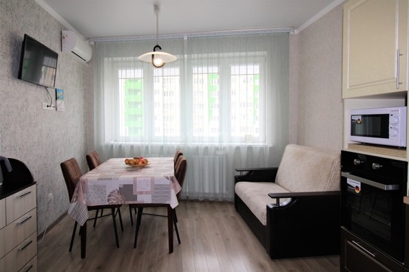 
   Продам 2-комнатную, 75.66 м², Восточно-Кругликовская ул, 42/3  1

. Фото 5.