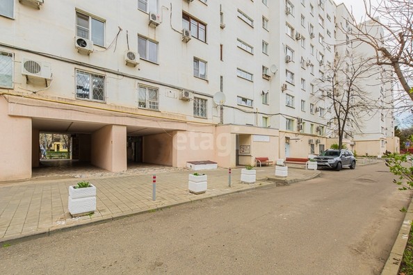 
   Продам 3-комнатную, 62.8 м², Ставропольская ул, 184

. Фото 23.