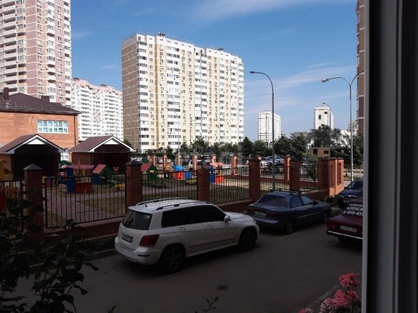 
   Продам 1-комнатную, 40.5 м², Артезианская ул, 10

. Фото 10.