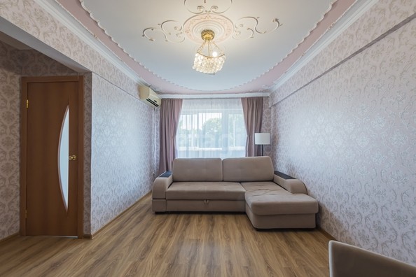
   Продам 3-комнатную, 59.2 м², Ставропольская ул, 224

. Фото 3.