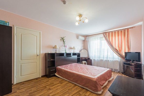 
   Продам 1-комнатную, 37.5 м², Черкасская ул, 131

. Фото 1.