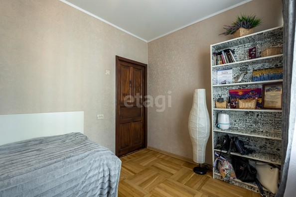 
   Продам 3-комнатную, 73.9 м², Кубанская Набережная ул, 100

. Фото 16.