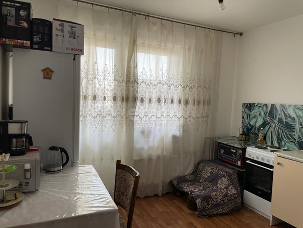 
   Продам 1-комнатную, 36.8 м², Черкасская ул, 129

. Фото 2.