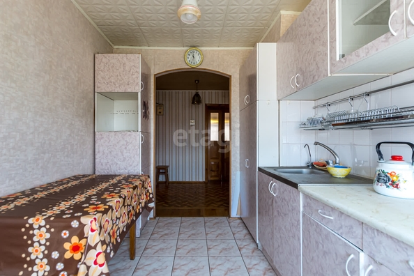 
   Продам 3-комнатную, 64.8 м², Черкасская ул, 43

. Фото 4.