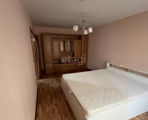 
   Продам 1-комнатную, 34.7 м², Черкасская ул, 135

. Фото 2.