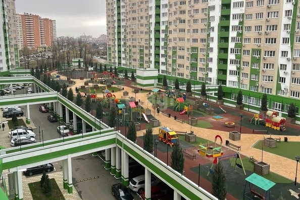 
   Продам 2-комнатную, 73 м², Восточно-Кругликовская ул, 42/3  1

. Фото 17.