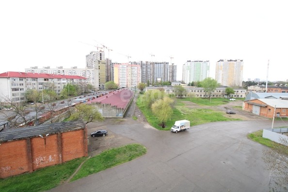 
   Продам 2-комнатную, 71.5 м², Богучарская ул, 2а

. Фото 14.