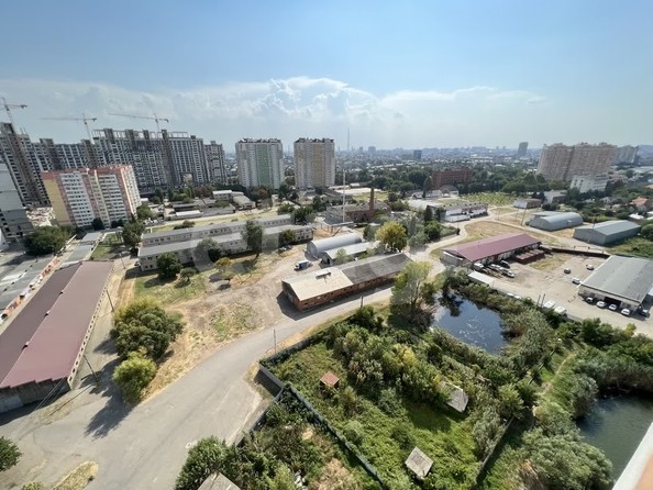 
   Продам 2-комнатную, 80 м², Черниговская ул, 1

. Фото 14.