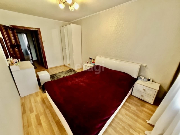 
   Продам 4-комнатную, 81.6 м², Черкасская ул, 45

. Фото 2.