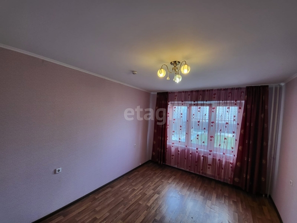 
   Продам 2-комнатную, 54.1 м², Зиповская ул, 48

. Фото 3.