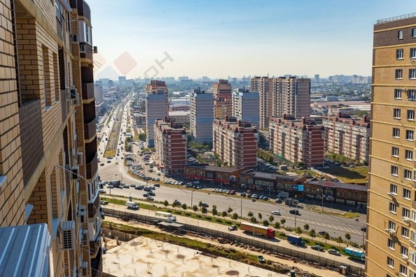 
   Продам 2-комнатную, 74.14 м², Петра Метальникова ул, 38

. Фото 2.